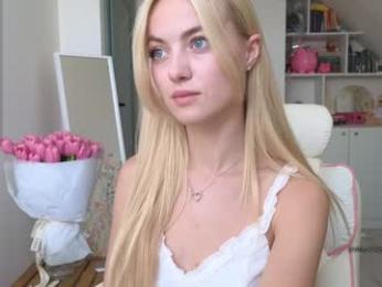 brilliantvictoria — Chaturbate recorded stream screenshot (09 Mar 2025)