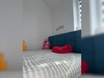 Zoluszka — Bongacams recorded stream image, 09.03.2025 12:40