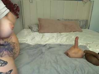 parisloveee03 — Camsoda recorded stream image, 04.05.2026 01:10