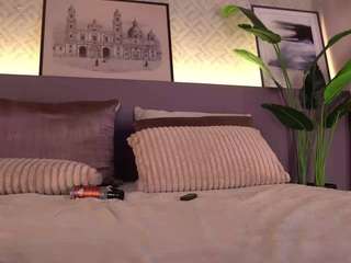 ellediane — Camsoda recorded stream image, 04.05.2026 00:10