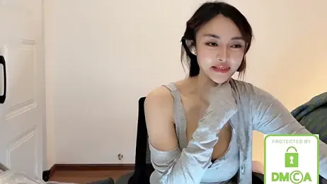 Nivaria- — Stripchat recorded stream image, 04.05.2026 05:50