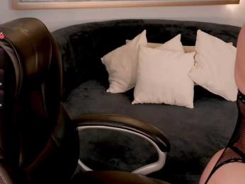 MadelineFox — Bongacams recorded stream image, 04.05.2026 09:20