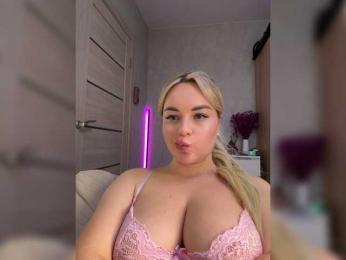Mila-m — Bongacams recorded stream image, 04.05.2026 19:10