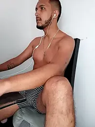 mosmar_20 — Stripchat recorded stream image, 04.05.2026 18:00