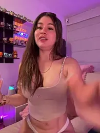 Sharon_07 — Stripchat recorded stream image, 04.05.2026 23:20