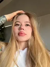 curchez_ — Stripchat recorded stream image, 05.05.2026 20:50