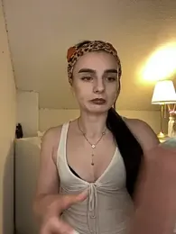 AdelinaAlia — Stripchat recorded stream image, 05.05.2026 19:50