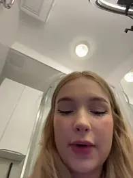 Baby_Tiny — Stripchat recorded stream image, 06.05.2026 19:30