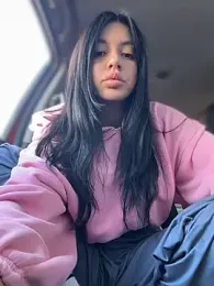 JulliaVegas — Stripchat recorded stream image, 08.05.2026 02:30