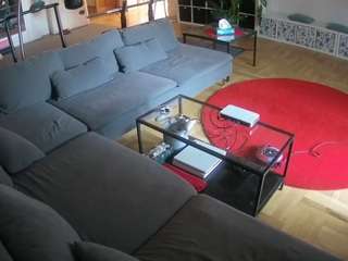 voyeurcam-julmodels-living-3 — Camsoda recorded stream image, 06.05.2026 13:40