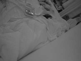 voyeurcam-julmodels-whitebed-4 — Camsoda recorded stream image, 05.05.2026 14:10