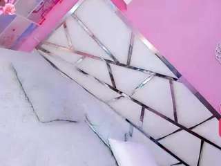 veroniica-mist — Camsoda recorded stream image, 08.05.2026 06:30