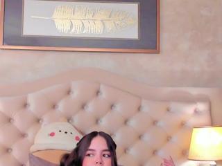 Bella Fontana — Flirt4free recorded stream screenshot (09 Mar 2025)