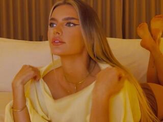 Anais A — Flirt4free recorded stream image, 09.05.2026 06:20