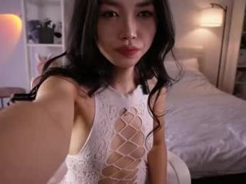 yourlittlesunrise_ — Chaturbate recorded stream image, 10.05.2026 04:50