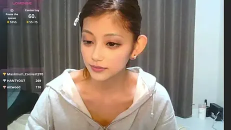 ruu_9607 — Stripchat recorded stream image, 10.05.2026 08:00