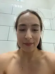 Holly_Play — Stripchat recorded stream image, 12.05.2026 11:00