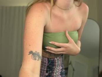 emma_ruby — Chaturbate recorded stream image, 14.05.2026 17:30
