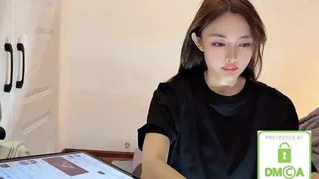 Nivaria- — Stripchat recorded stream image, 15.05.2026 06:20