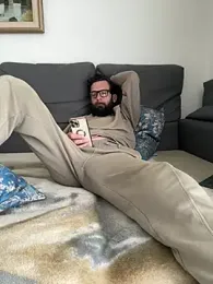 Michel_huge — Stripchat recorded stream image, 15.05.2026 16:30