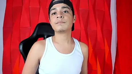 edy_play — Stripchat recorded stream image, 15.05.2026 23:40