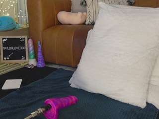 taylorlove303 — Camsoda recorded stream image, 16.05.2026 10:20