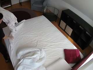 voyeurcam-julmodels-whitebed-2 — Camsoda recorded stream image, 16.05.2026 16:10