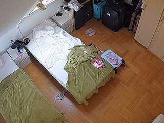 voyeurcam-julmodels-bed-7 — Camsoda recorded stream image, 16.05.2026 16:10