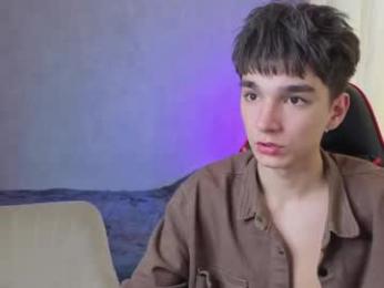 drinklinov — Chaturbate recorded stream image, 18.05.2026 10:00