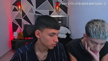 Juan_Nd_Steven — Stripchat recorded stream image, 19.05.2026 22:20