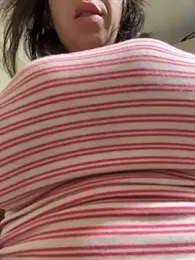 Almmaxxxx — Stripchat recorded stream image, 21.05.2026 03:10
