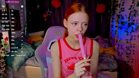 WeiSusi — Stripchat recorded stream image, 21.05.2026 20:20