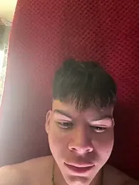 Handsome_boys69 — Stripchat recorded stream image, 22.05.2026 00:50