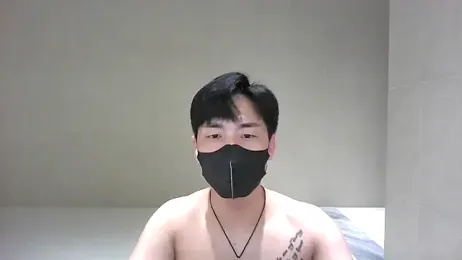 kimze7 — Stripchat recorded stream image, 22.05.2026 02:10