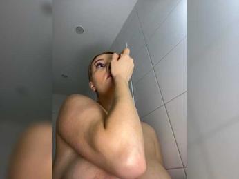 LYALYAtop — Bongacams recorded stream image, 22.05.2026 23:00