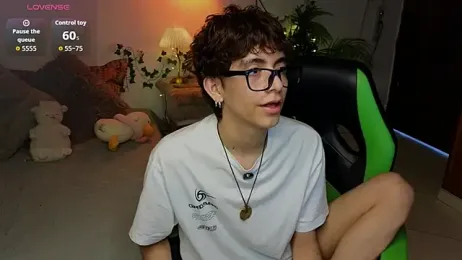 Matty_Sparkk — Stripchat recorded stream image, 24.05.2026 13:30