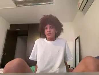 Max_Rain — Stripchat recorded stream image, 24.05.2026 18:20