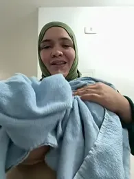sweetmuslim01 — Stripchat recorded stream image, 24.05.2026 23:10