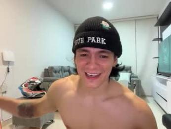 mr_freed — Chaturbate recorded stream image, 24.05.2026 23:30
