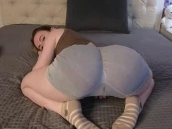 freyabyrne — Chaturbate recorded stream image, 25.05.2026 04:40