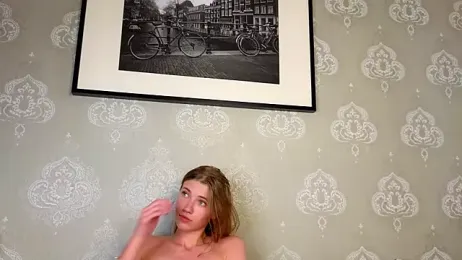AnneFoxy — Stripchat recorded stream image, 26.05.2026 09:00
