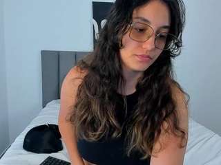 nataliepeterson — Camsoda recorded stream image, 26.05.2026 17:10