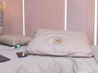 kate-winsley — Camsoda recorded stream image, 27.05.2026 12:00