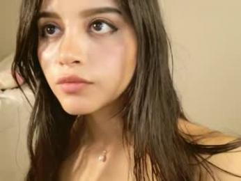 elisparadisex — Chaturbate recorded stream image, 27.05.2026 22:10