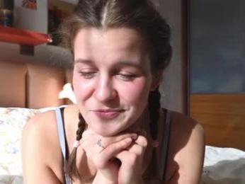 eli_sun — Chaturbate recorded stream image, 10.03.2025 09:00