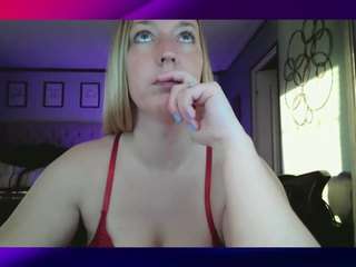 lucyallen4201 — Camsoda recorded stream image, 10.03.2025 12:40