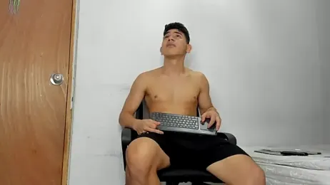 andrew_rose_ — Stripchat recorded stream image, 01.06.2026 18:50