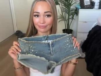 luvlivvyy — Chaturbate recorded stream image, 02.06.2026 01:10