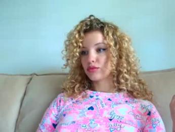 theislandgirl — Chaturbate recorded stream image, 10.03.2025 15:50