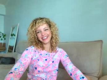 theislandgirl — Chaturbate recorded stream image, 10.03.2025 15:50